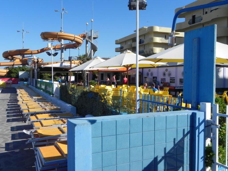 Hotel Admiral Cesenatico Esterno foto