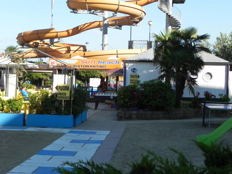 Hotel Admiral Cesenatico Esterno foto